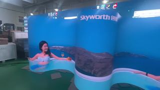 قوة سطوع شاشة LED خارجية 7000 شمعة في المتر المربع